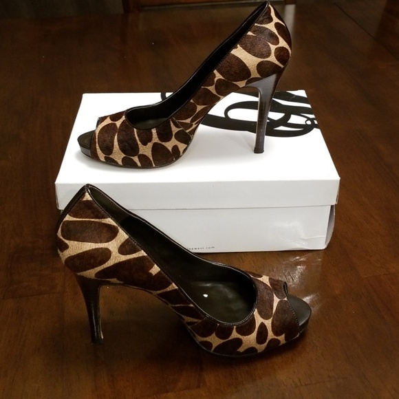 Nine West Shoes - Nine West Giraffe Peep Toe Heels 8M